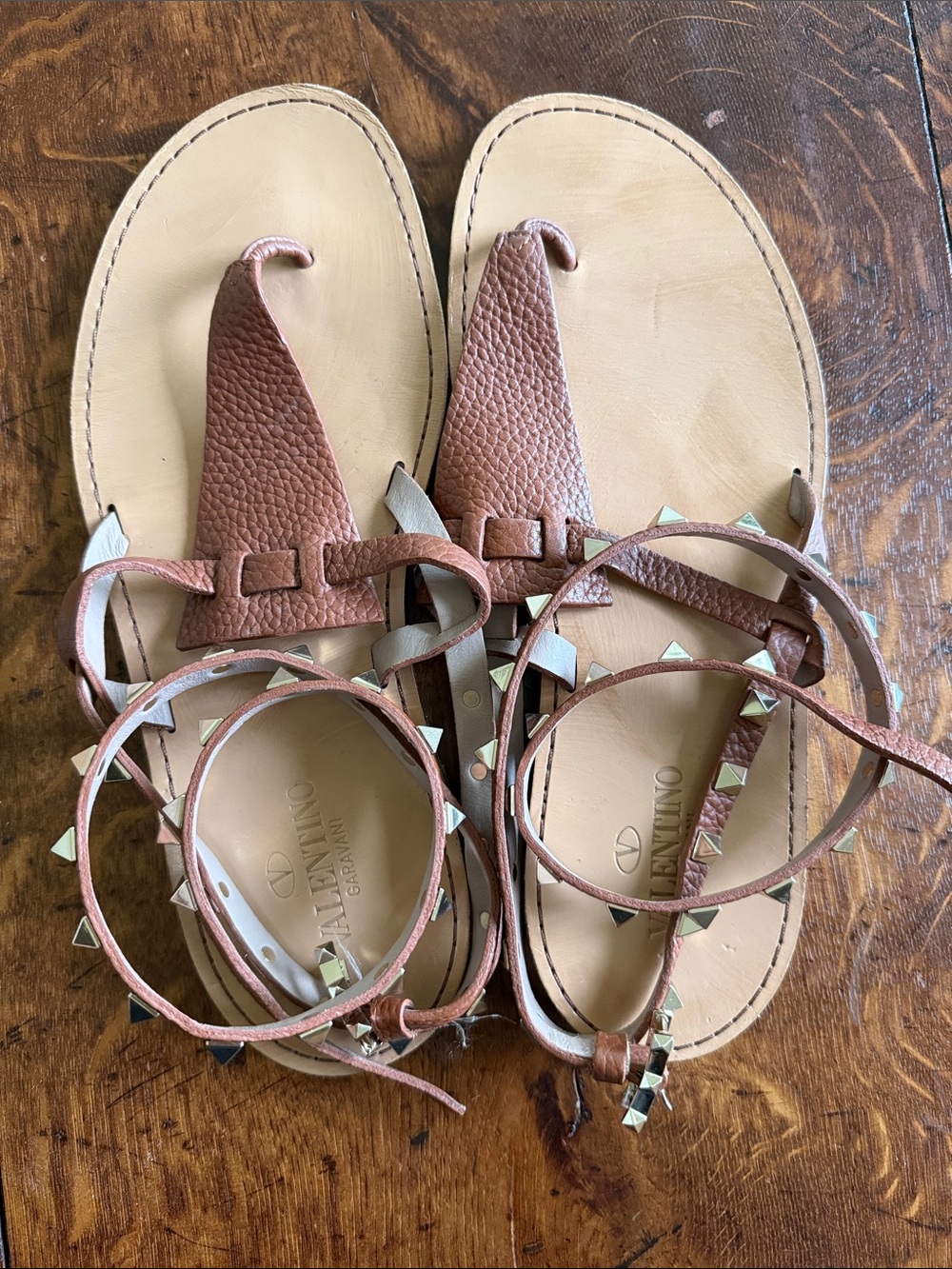 valentino brown rockstud thong wrap sandal 38
